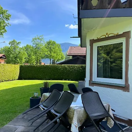 Διαμέρισμα Doppelhaushaelfte Zugspitzblick Mit Privatem Garten *