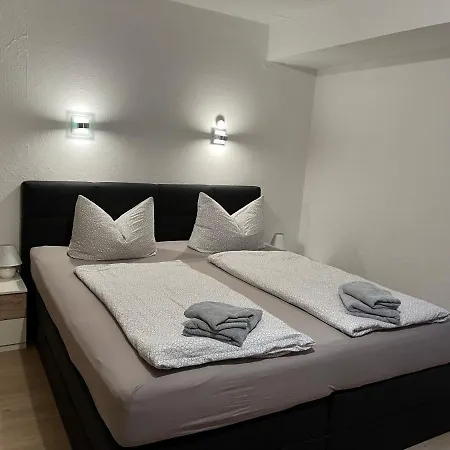 Doppelhaushaelfte Zugspitzblick Mit Privatem Garten * Γκάρμις-Παρτενκίρχεν