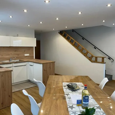 Διαμέρισμα Doppelhaushaelfte Zugspitzblick Mit Privatem Garten Γκάρμις-Παρτενκίρχεν