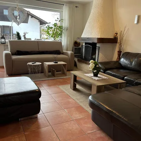 Doppelhaushaelfte Zugspitzblick Mit Privatem Garten Appartement