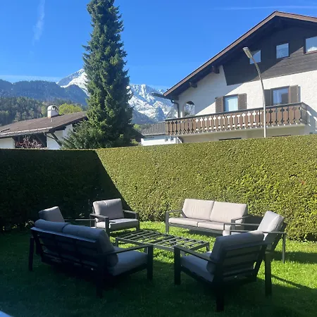 Doppelhaushaelfte Zugspitzblick Mit Privatem Garten Garmisch-Partenkirchen
