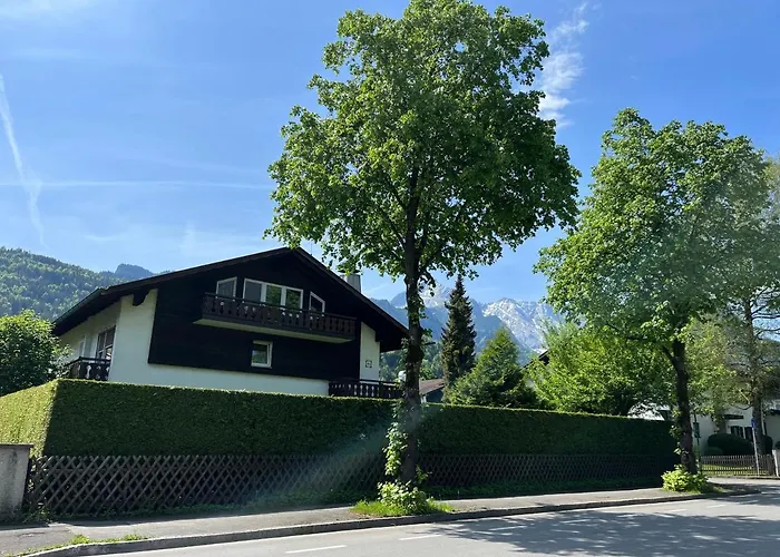 Doppelhaushaelfte Zugspitzblick Mit Privatem Garten דירה *