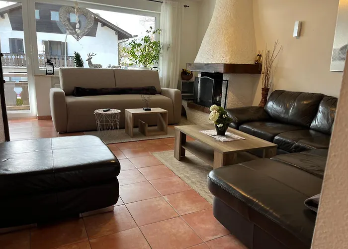 Doppelhaushaelfte Zugspitzblick Mit Privatem Garten דירה